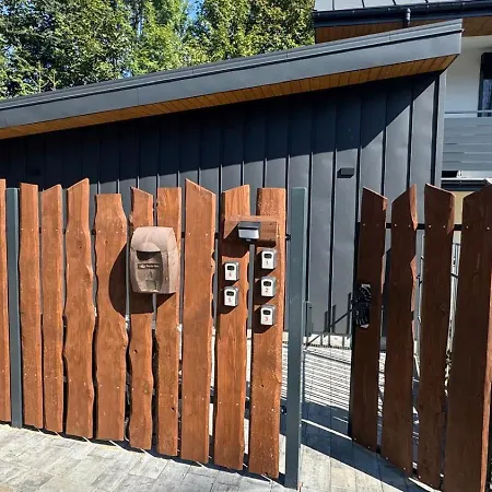 ホームステイ Pod Skocznia シュチルク